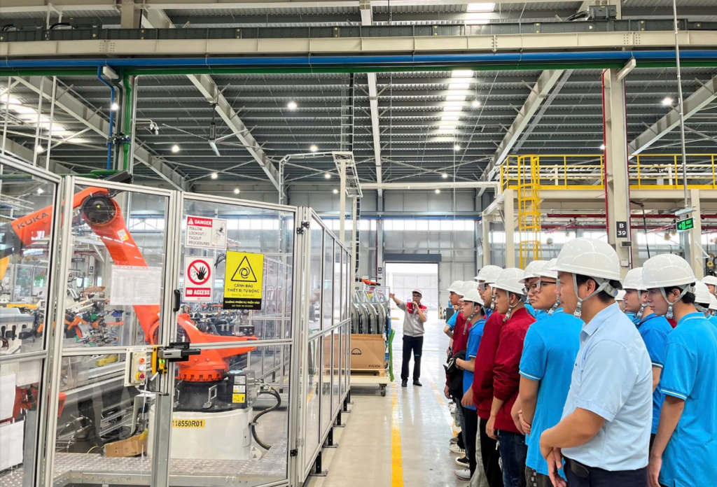 Hình ảnh CÔNG TY CỔ PHẦN KHU CÔNG NGHIỆP TỔ HỢP CÔNG NGHỆ THÀNH CÔNG VIỆT HƯNG — 1